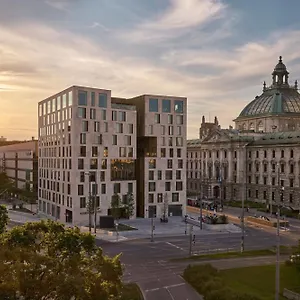 Hotel Koenigshof, A Luxury Collection Hotel,, München