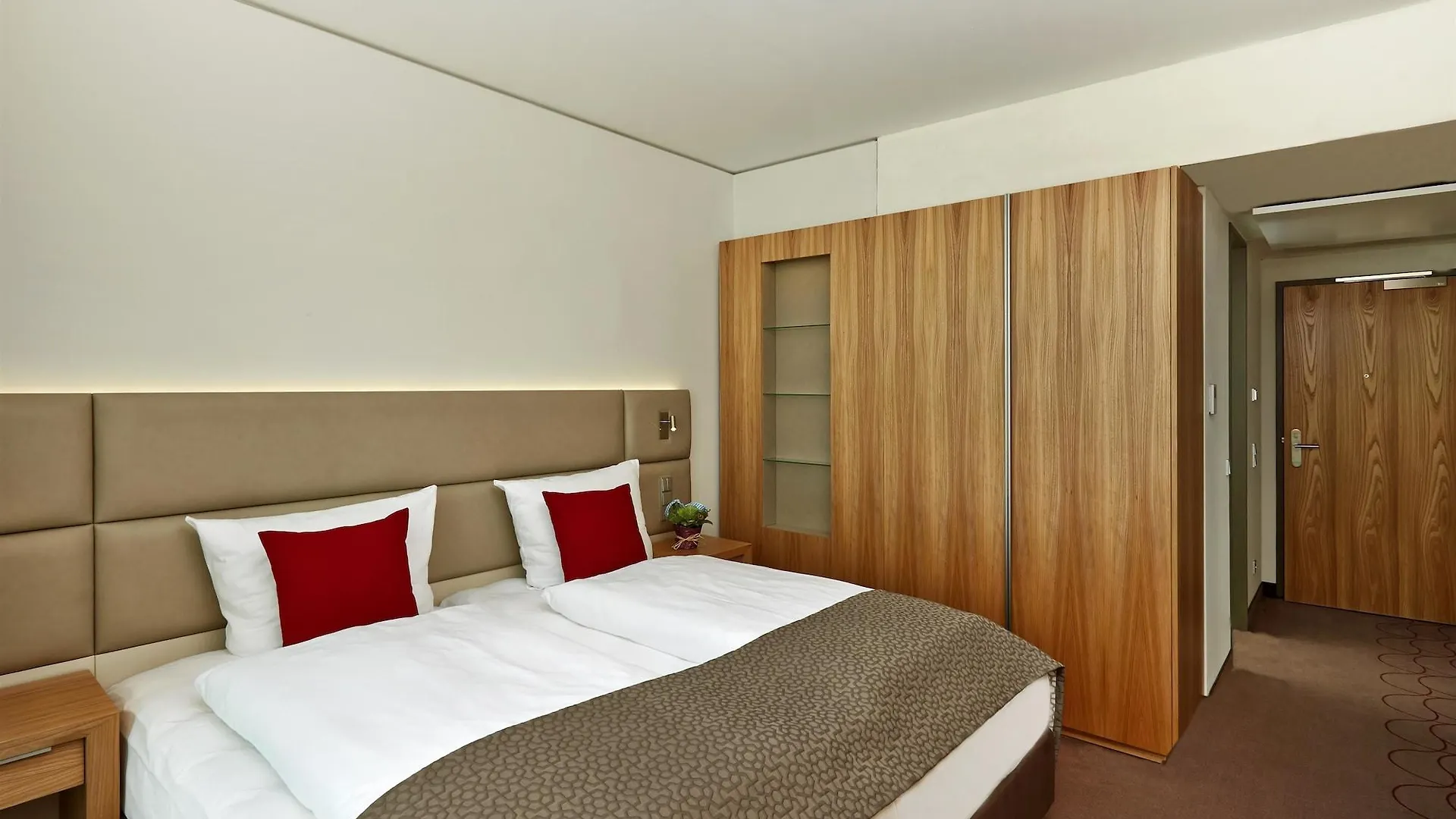 ****  H4 Hotel Muenchen Messe Germany