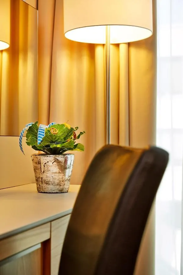 H4 Hotel Muenchen Messe